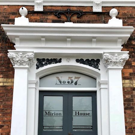 No57 Aparthotel Crewe Exterior photo